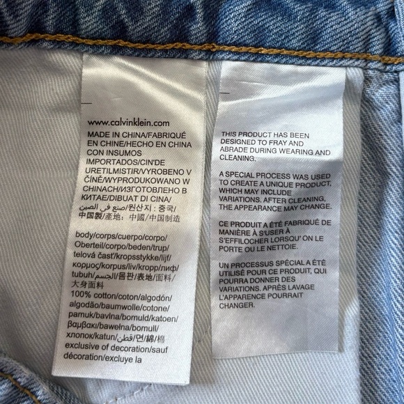 Calvin Klein Jeans, Low-Rise Denim Mini Skirt With Frayed Hem, Size 30, Blue - Picture 4 of 8